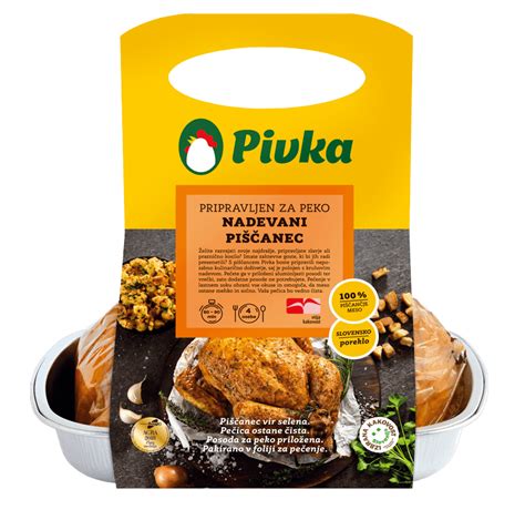 Piščanec pripravljen za peko v pečici