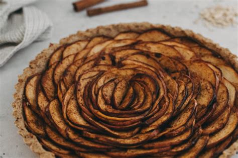 veganska jabolčna pita s krhkim testom