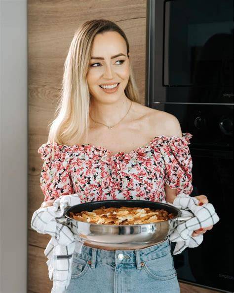 veganska slana pita z lečo in cvetačo