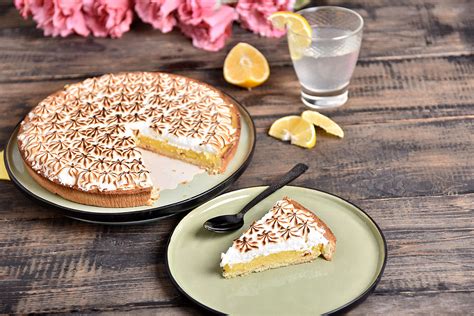 limonina pita s piškotnim dnom