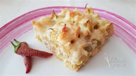 gratiniran stročji fižol s piščancem