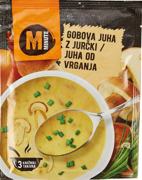 kremna juha z jurčki v skledi