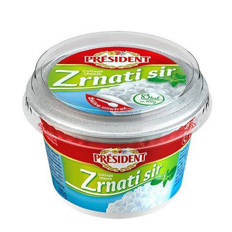 zrnati sir v skledi