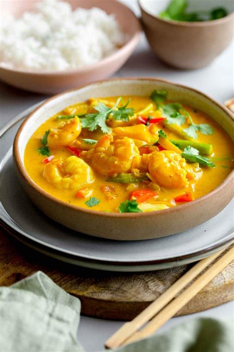Tajski curry s kozicami in rižem
