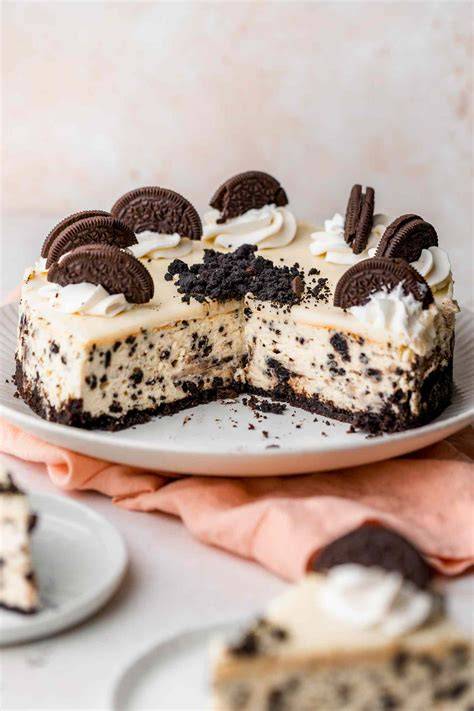 Oreo cheesecake z malinovim želejem