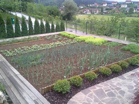 pomladni zelenjavni vrt na Hrvaškem